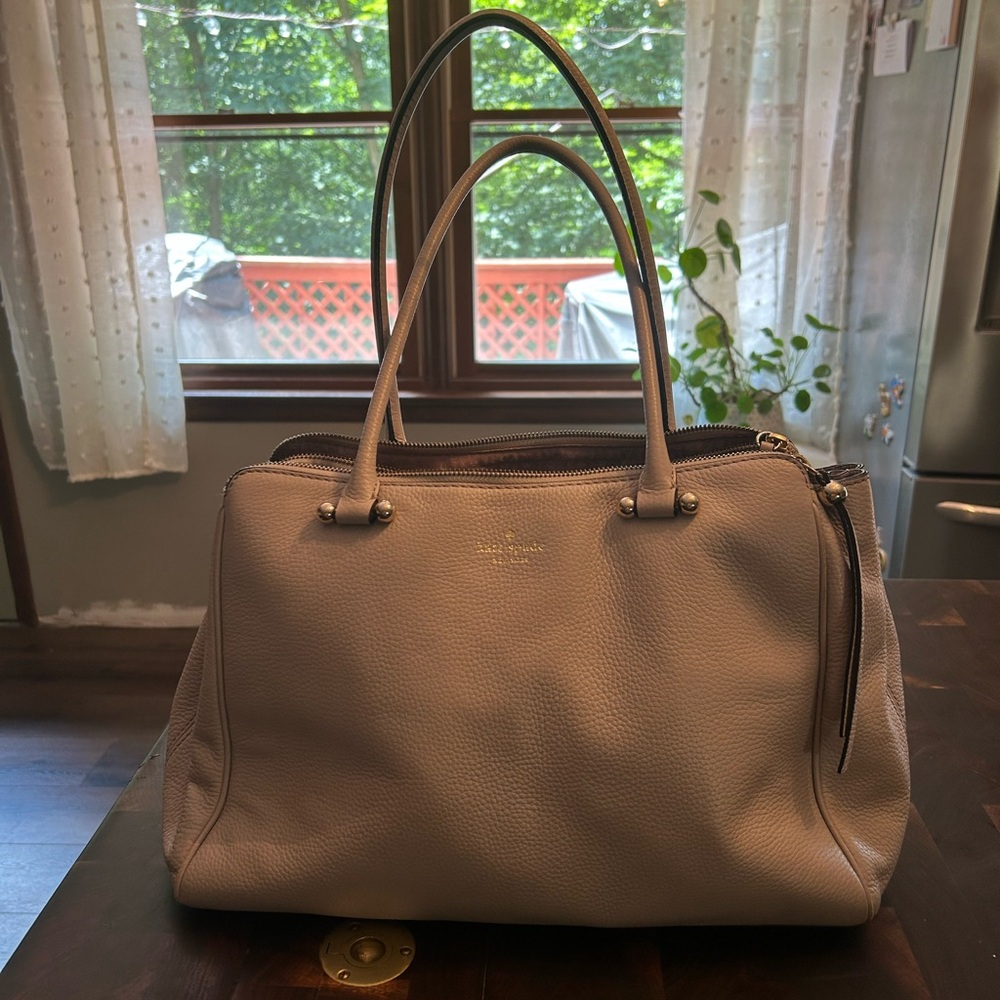 Kate Spade Cream Shoulder Bag with Structured Design